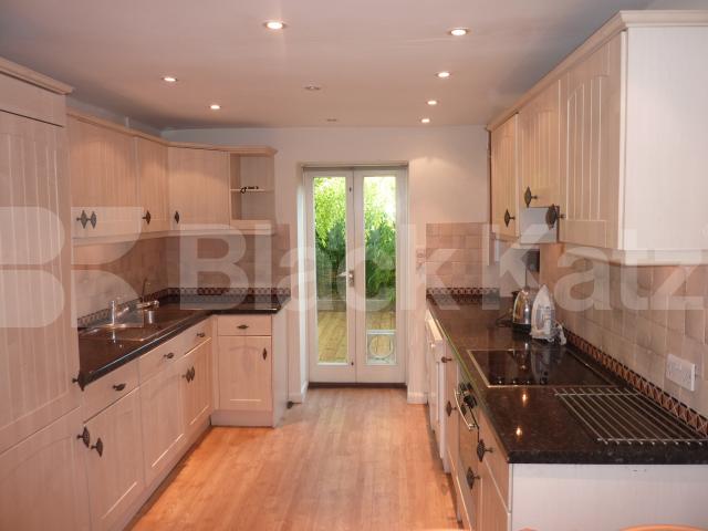 			LET & MANAGED!, 2 Bedroom, 1 bath, 1 reception Flat			 Camden Street, CAMDEN